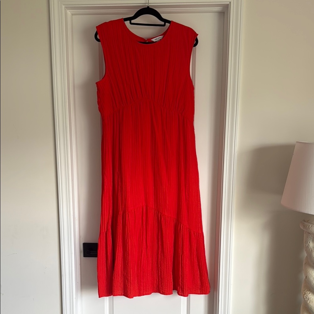 Nine West Red Sleeveless Midi Sundress